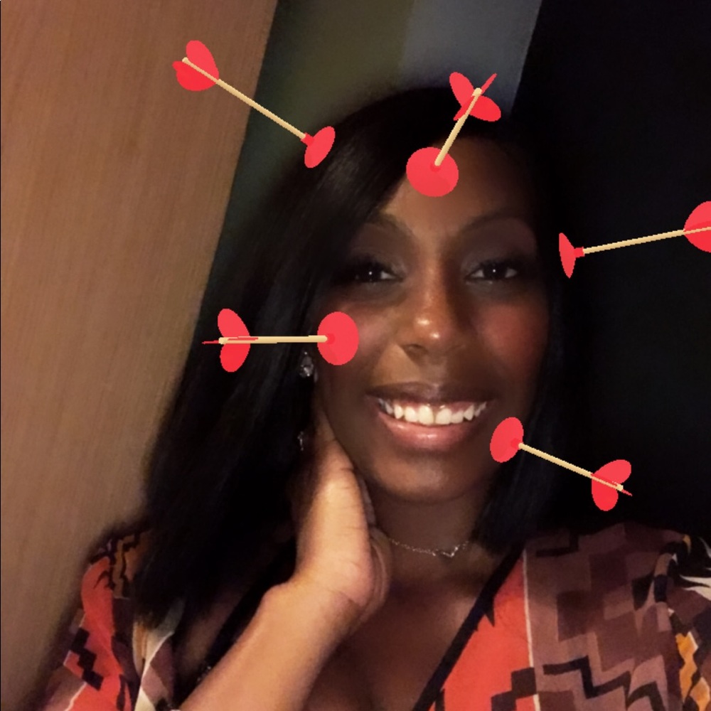 Meet your Posher, Akiya